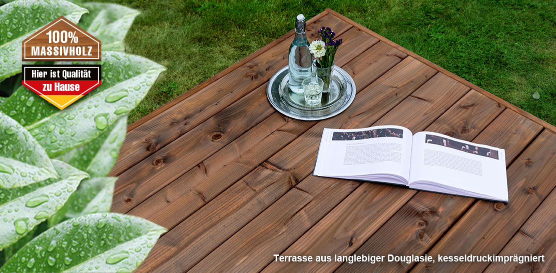 Terrasse aus Douglasienholz, pflegeleicht und langlebig dank Kesseldruckimprägnierung KD+ braun